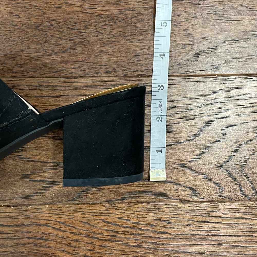 Mules - Picture 10 of 11